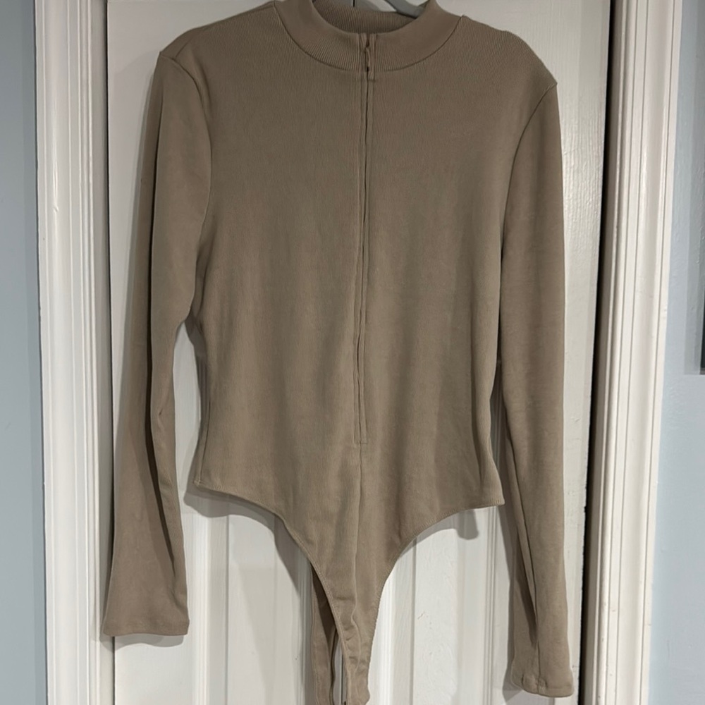 Fashion Nova Taupe Ribbed Top